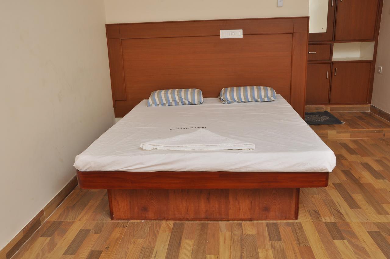 Altis Lodge Erode Exterior foto