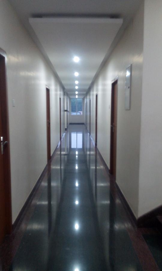 Altis Lodge Erode Exterior foto